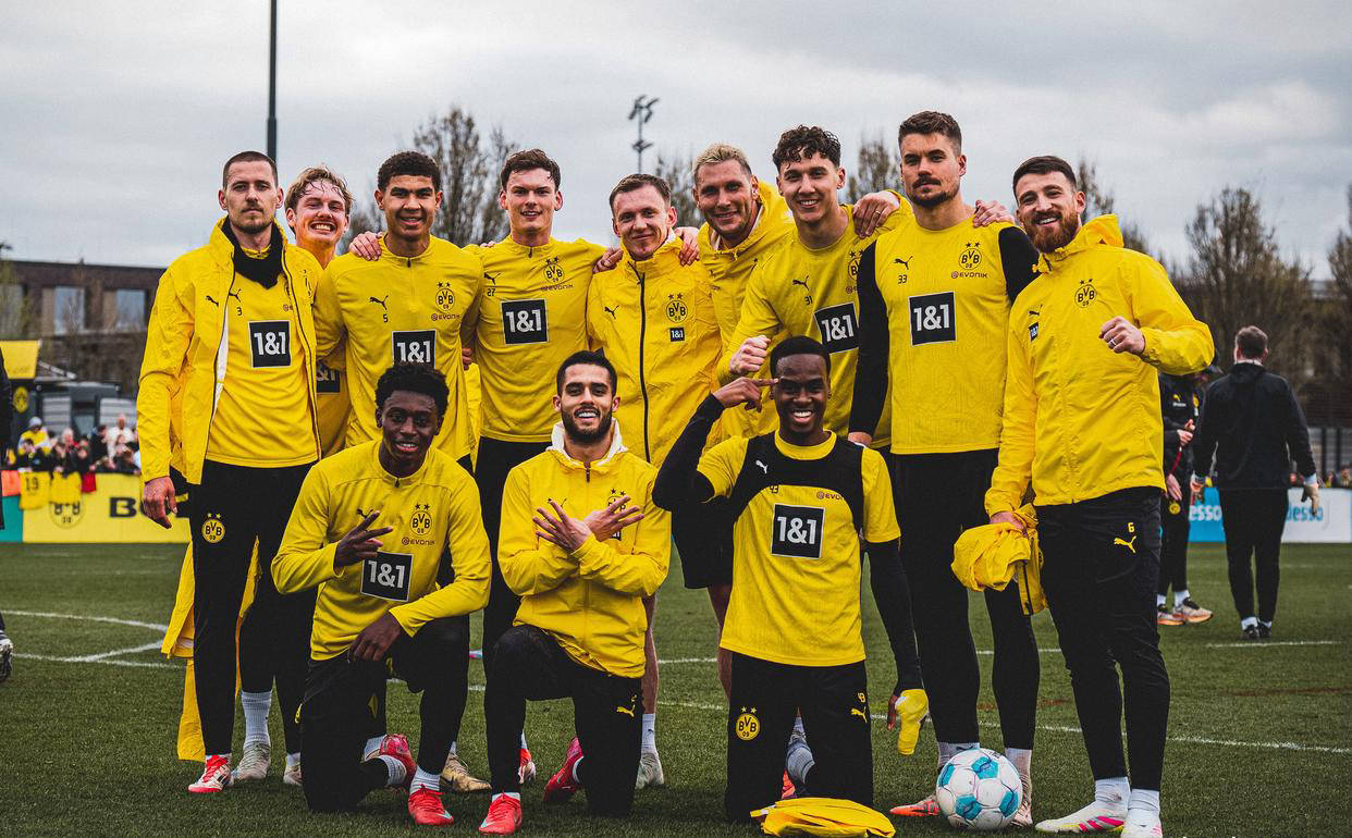 关于雷恩球队备战欧冠比赛，球员们士气高昂的信息