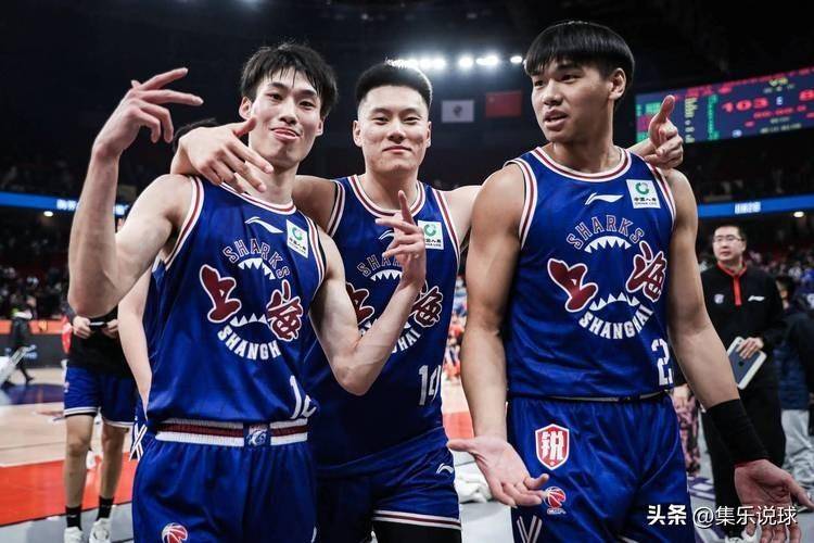 开云体育在线-深圳佳兆业引发球迷争议，换帅计划受挞伐的简单介绍