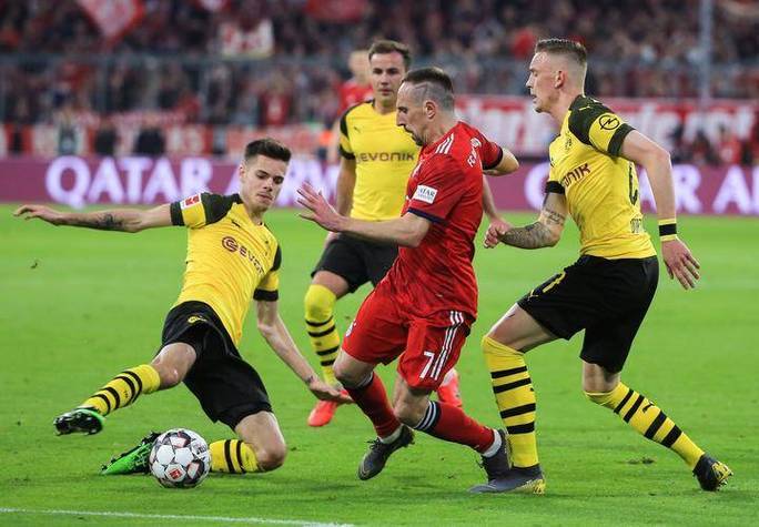 开云APP-拜仁慕尼黑客场大捷，重现德甲霸主地位