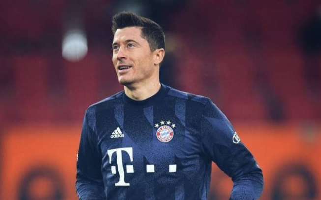 开云体育app-柏林赫塔大将受伤，球队战斗力或将受到影响的简单介绍