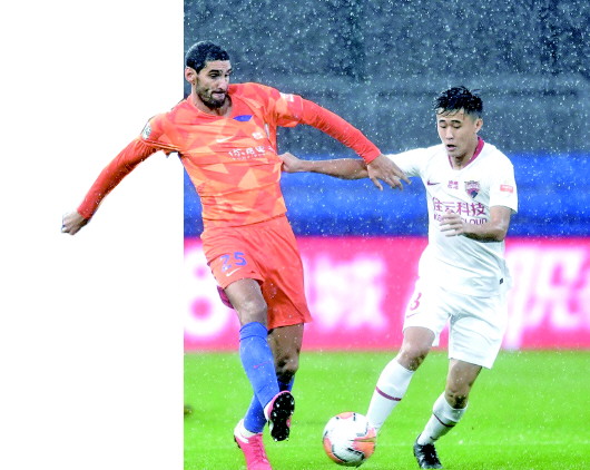 包含鲁能后防稳固，成功摆脱颓势的词条