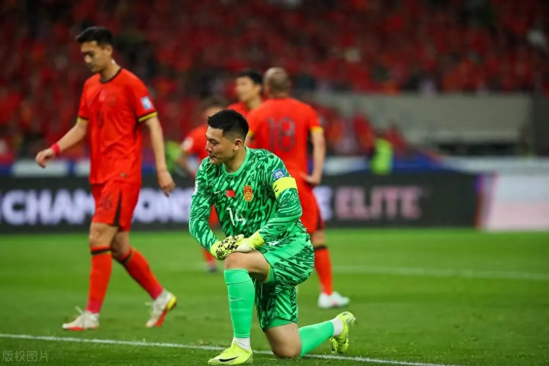 开云下载-国内足球赛事决出胜负，球员表现令人瞩目