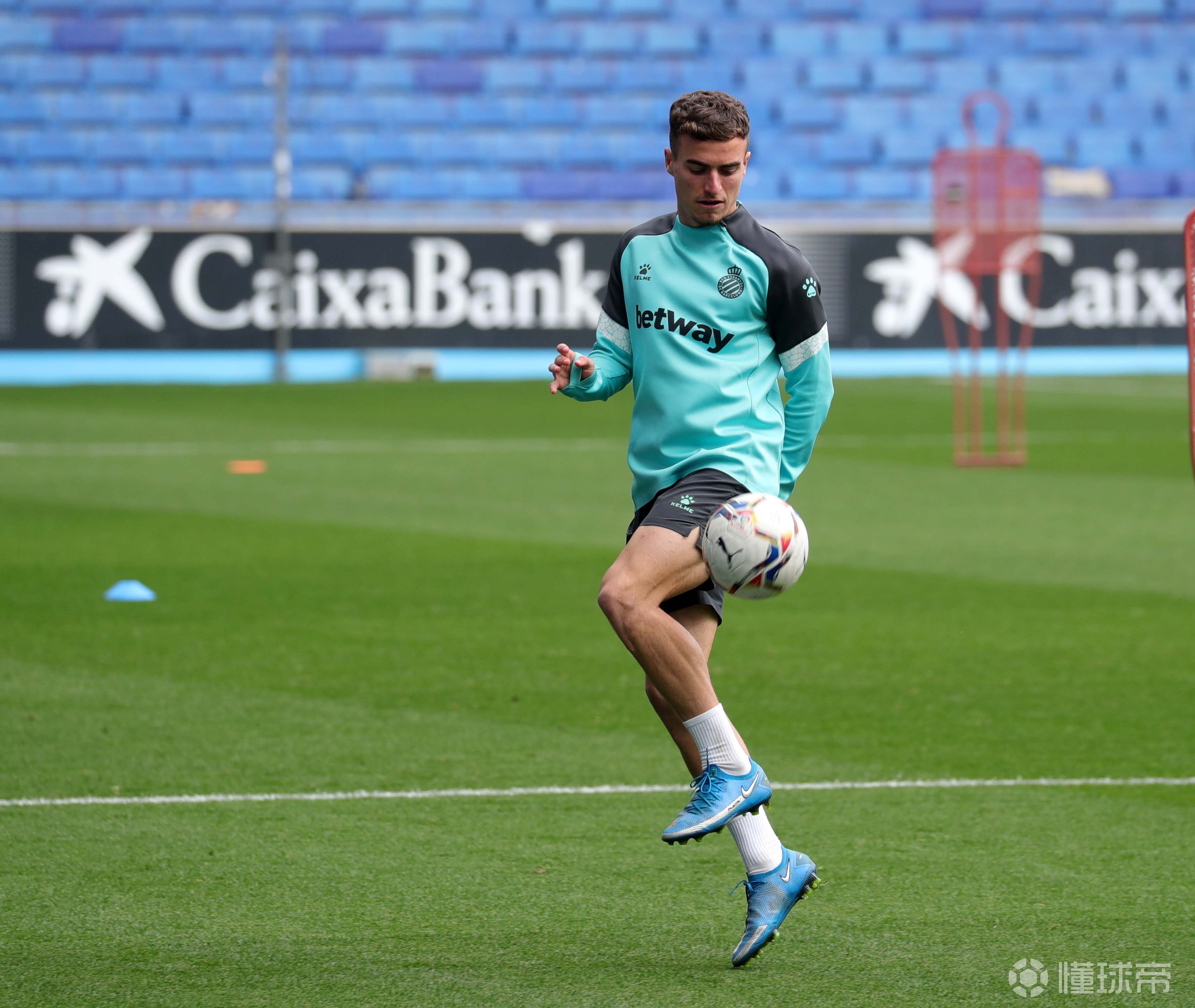 雷恩全力以赴，捍卫主场业绩