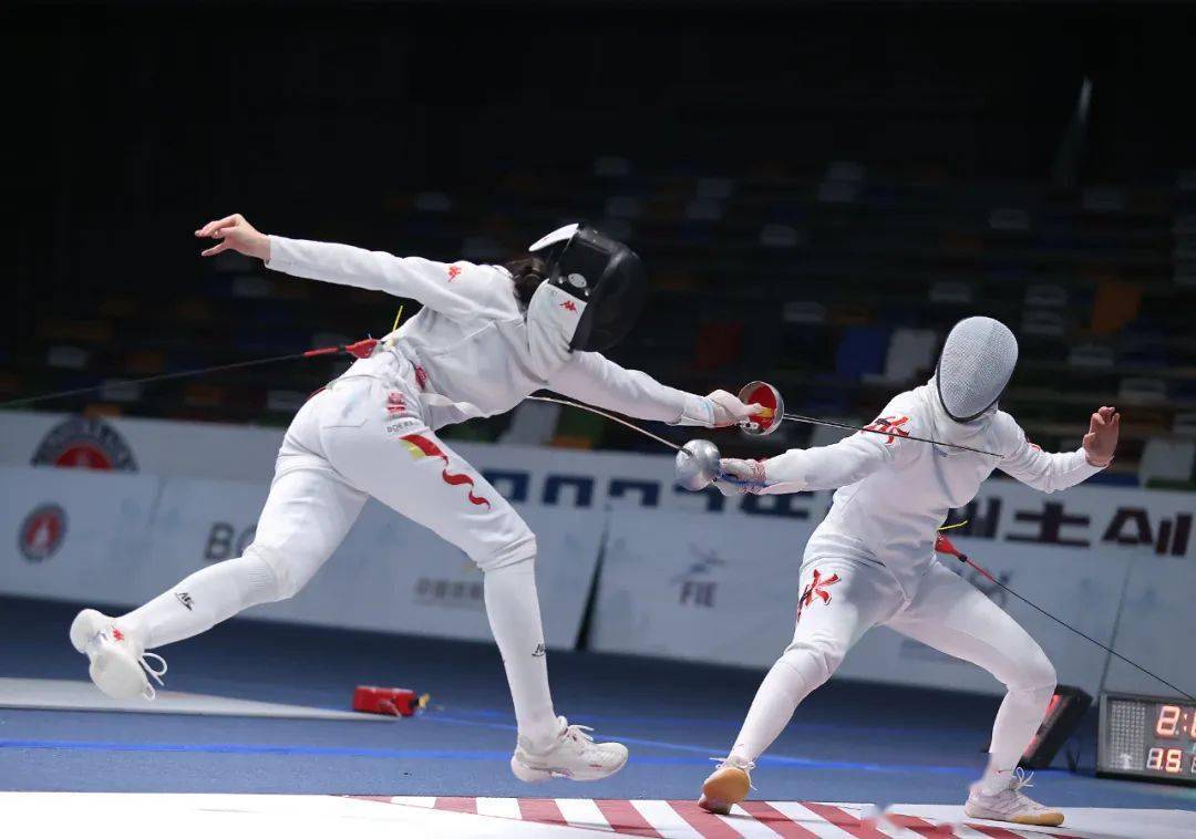 乌克兰选手在角逐中勇夺击剑女子团体银牌的简单介绍