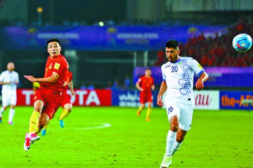 开云体育APP下载-内蒙古队险胜比赛，夺取胜利