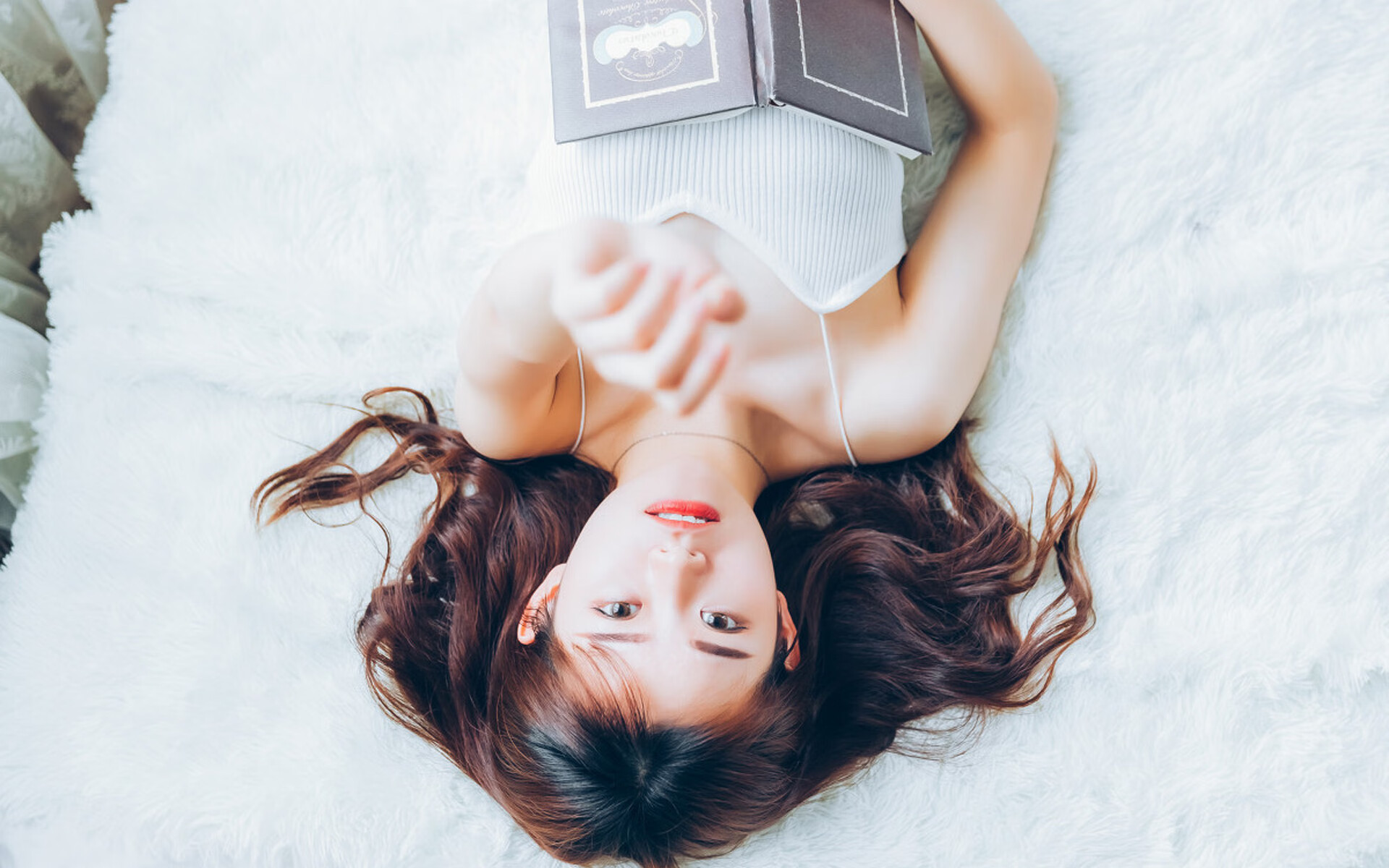 洪都拉斯意外收割英格兰，莱万化身关键先生谱写奇迹