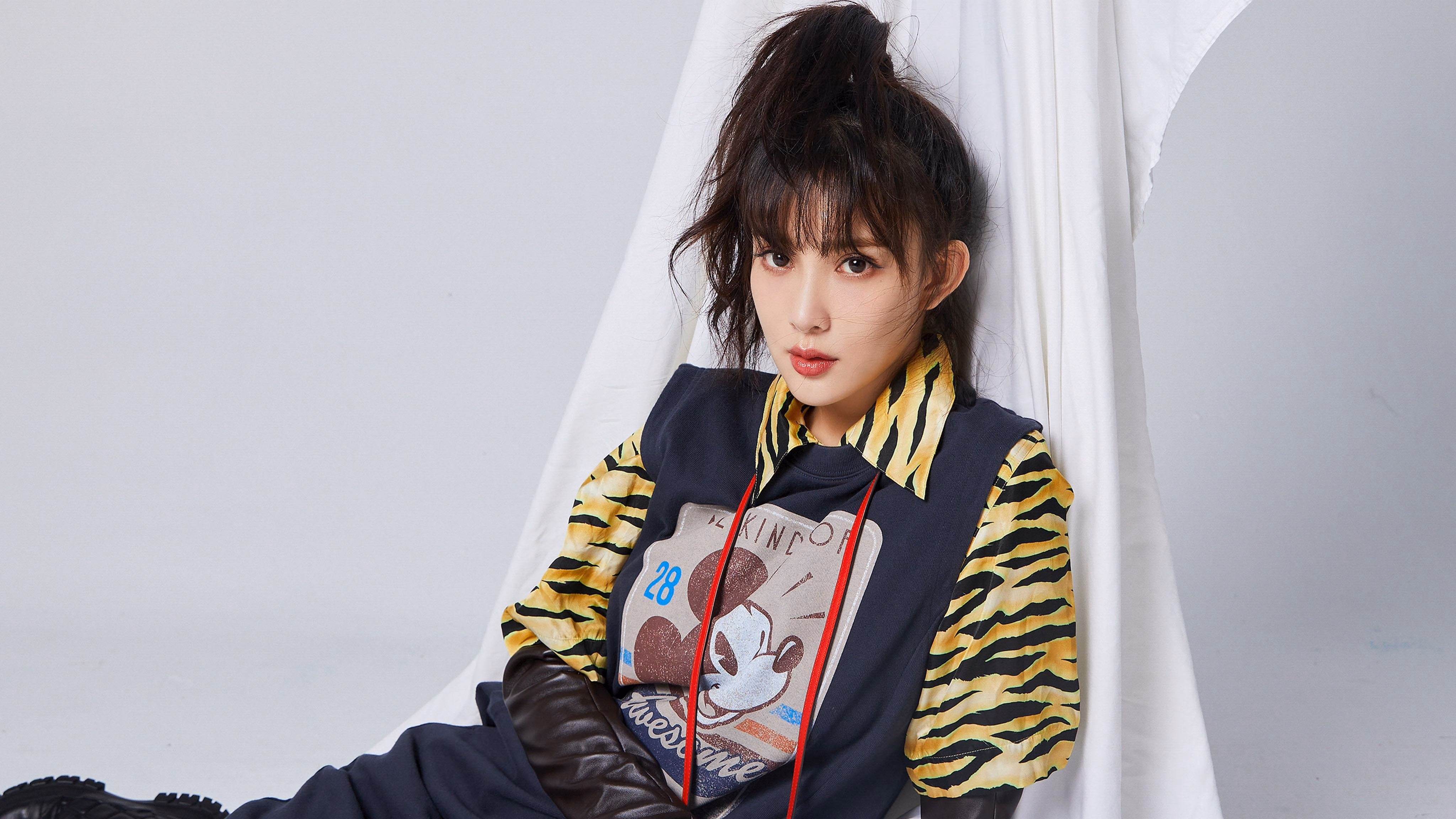 开云下载-时空错位，当森林狼横扫雄鹿的夜晚，莫兰特接管了东决关键战