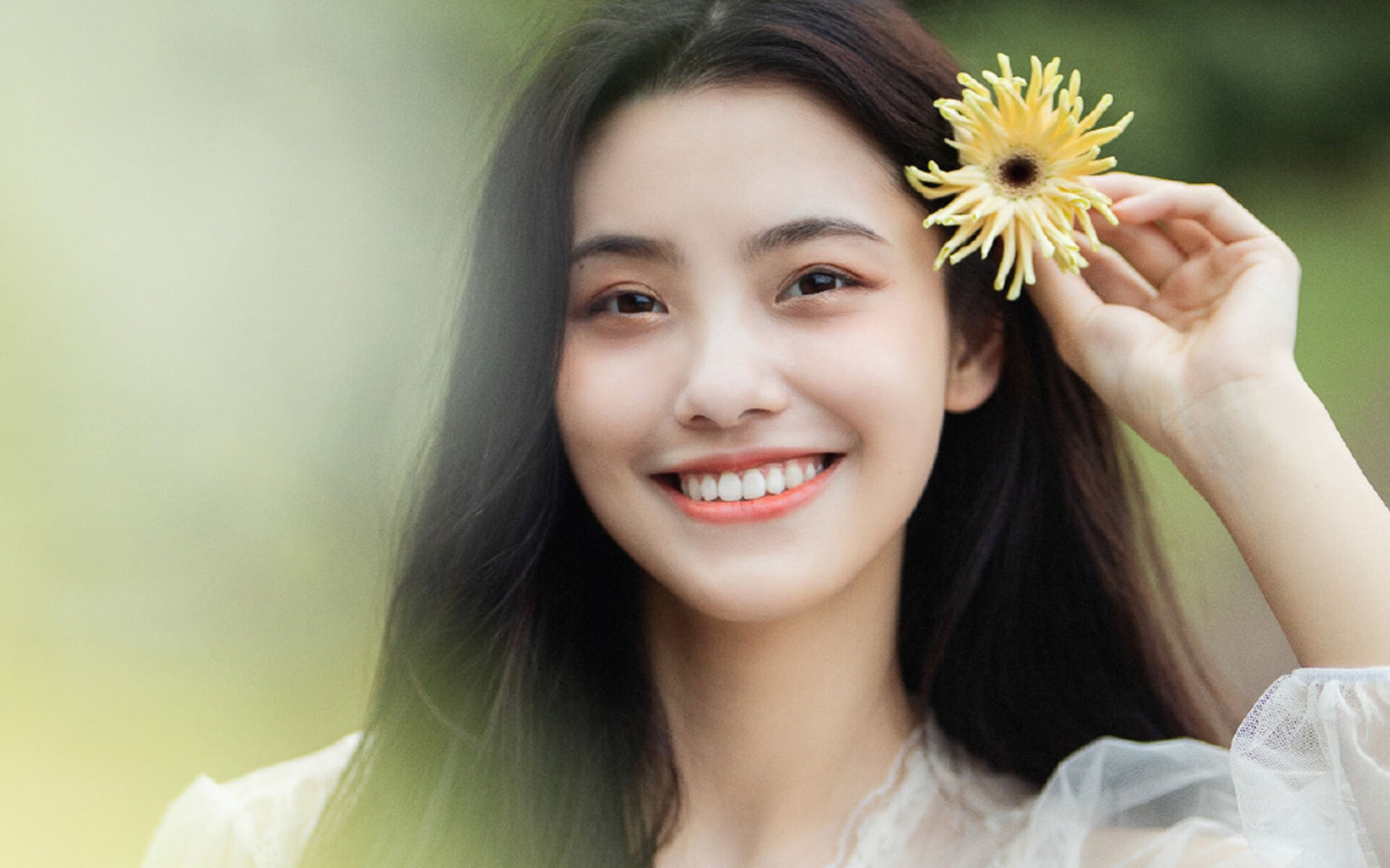 开云体育-夏洛特与巴黎的联合声明，青春如何从告别中接管世界